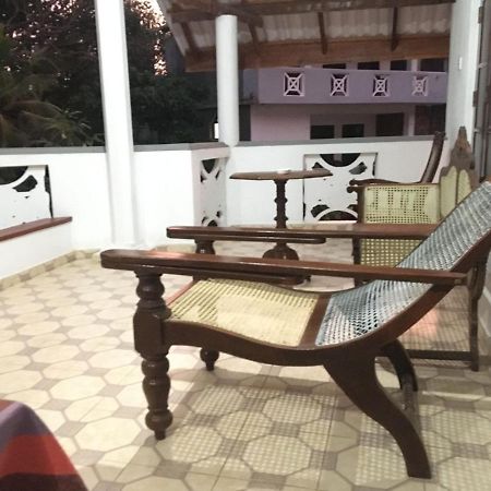 Rock House Hotel Unawatuna Ngoại thất bức ảnh