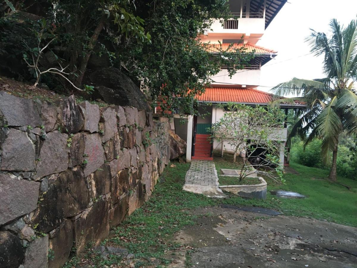 Rock House Hotel Unawatuna Ngoại thất bức ảnh