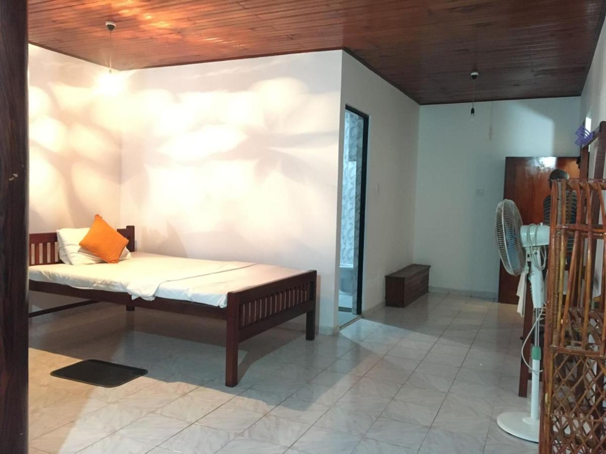 Rock House Hotel Unawatuna Ngoại thất bức ảnh