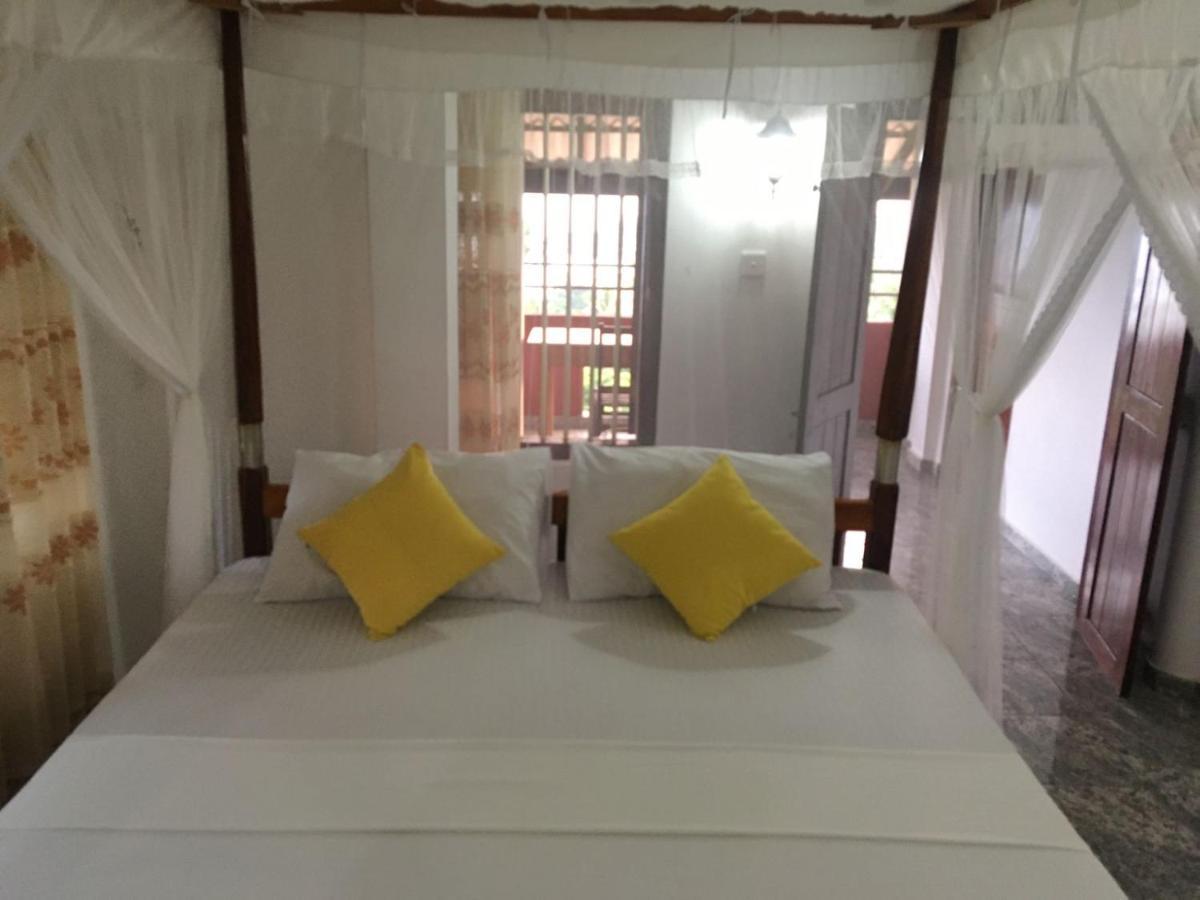 Rock House Hotel Unawatuna Ngoại thất bức ảnh