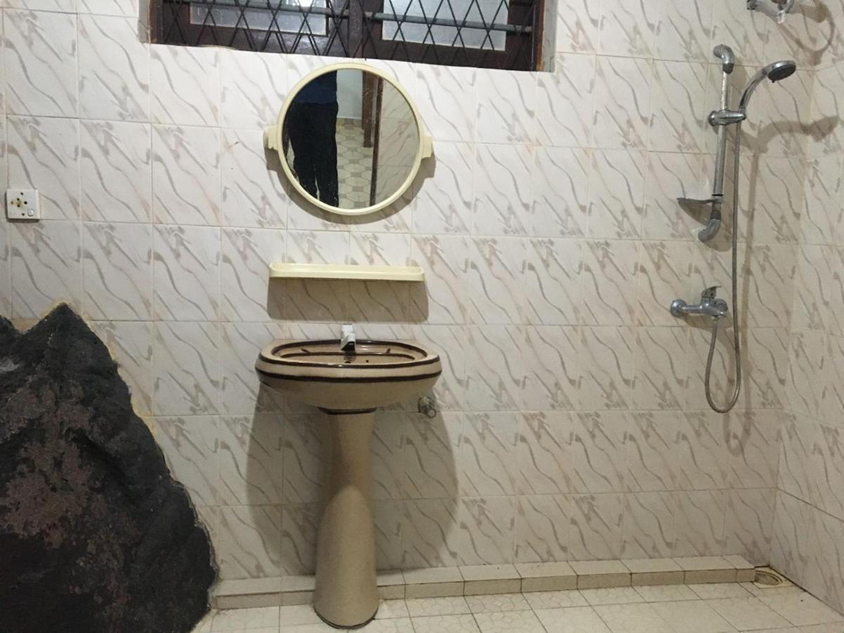 Rock House Hotel Unawatuna Ngoại thất bức ảnh