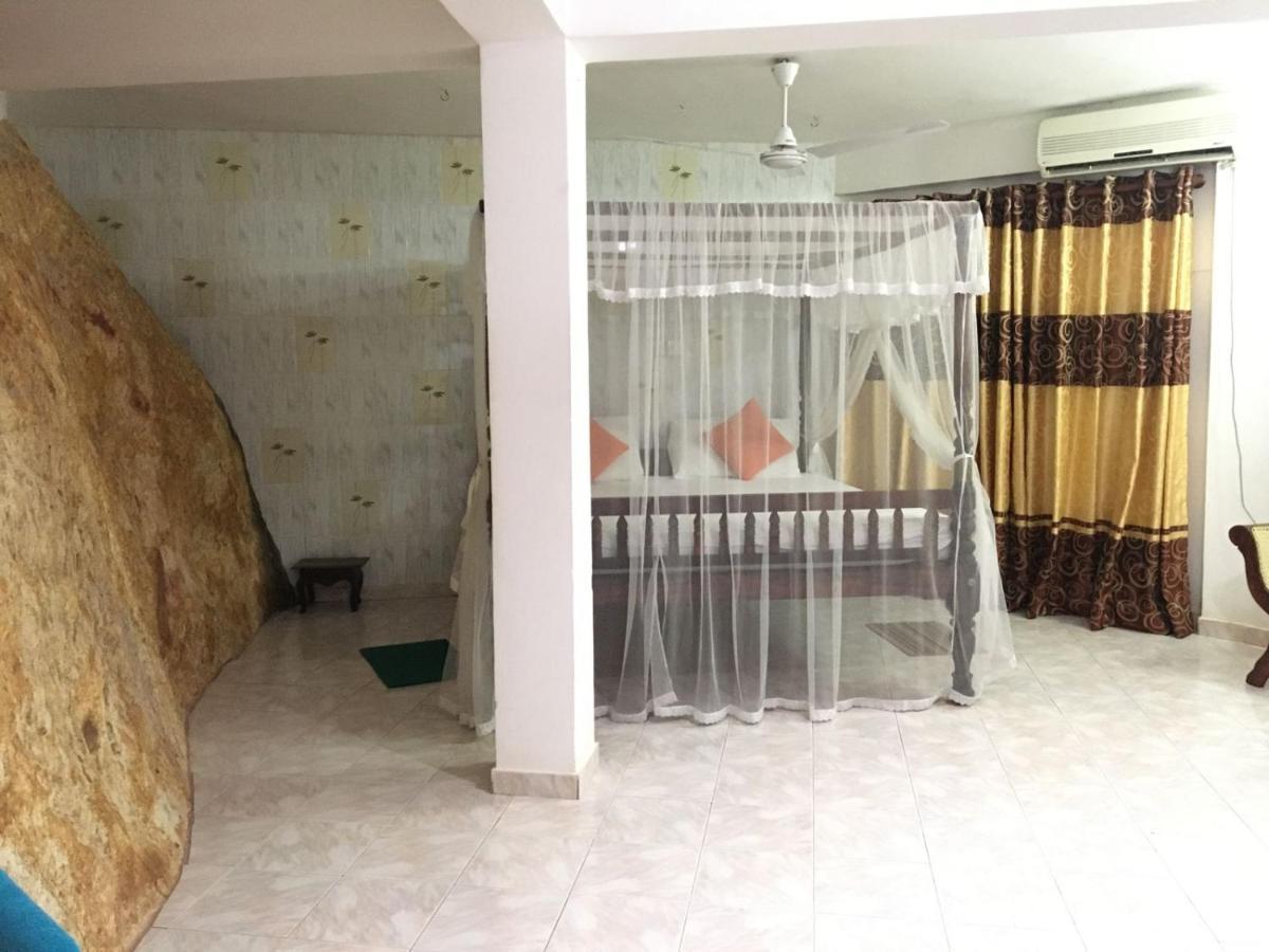Rock House Hotel Unawatuna Ngoại thất bức ảnh