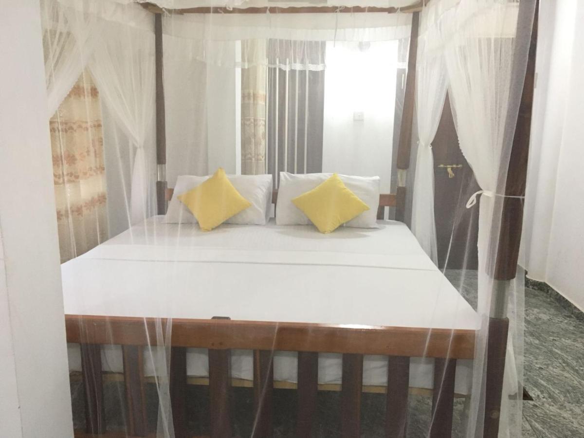 Rock House Hotel Unawatuna Ngoại thất bức ảnh