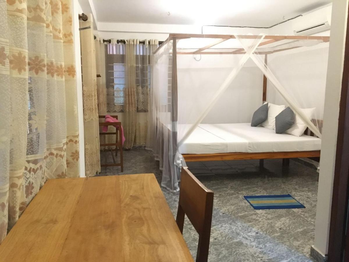Rock House Hotel Unawatuna Ngoại thất bức ảnh