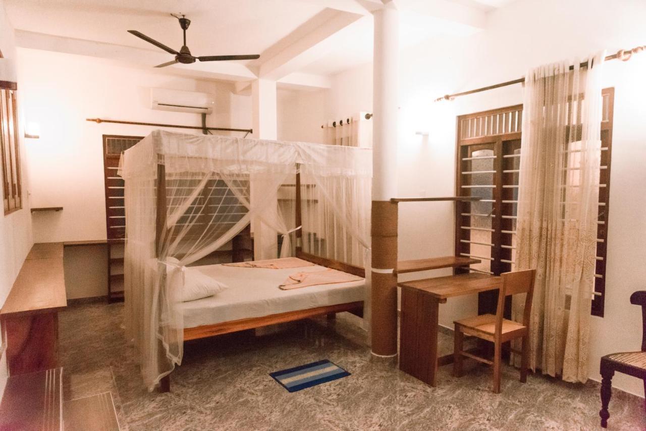 Rock House Hotel Unawatuna Ngoại thất bức ảnh