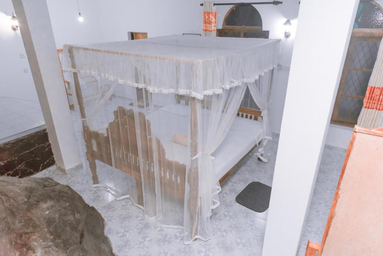 Rock House Hotel Unawatuna Ngoại thất bức ảnh